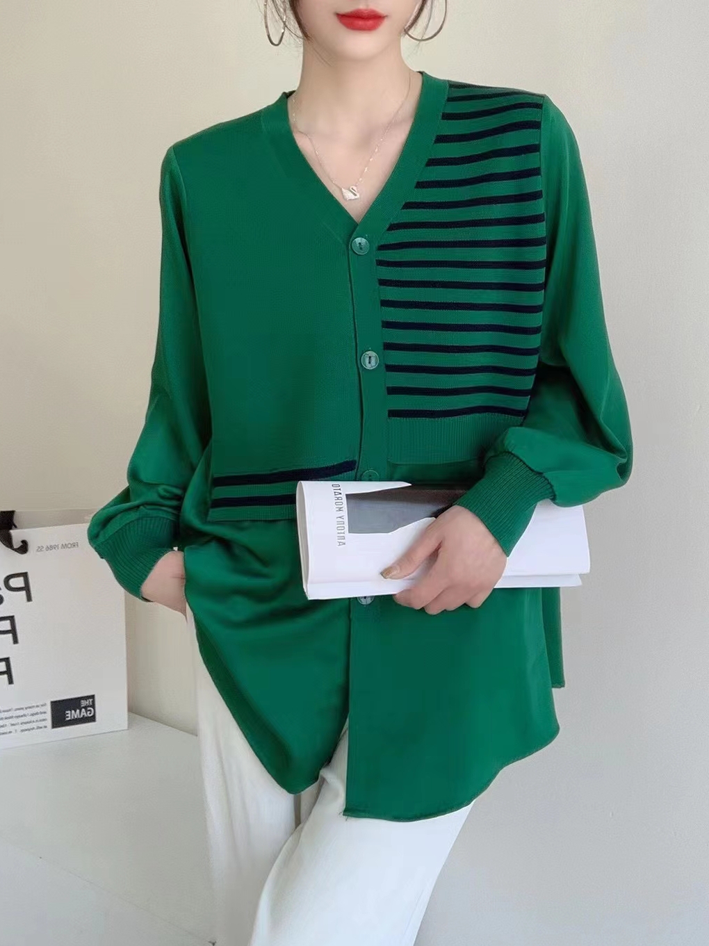 欧洲站小众设计感上衣女春秋新款拼接长袖v领宽松单排扣衬衫