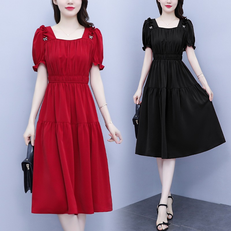 大码女装胖mm减龄方领收腰显瘦新款连衣裙潮