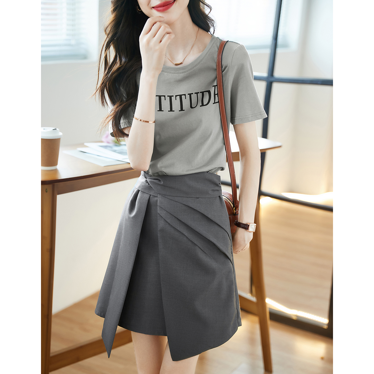 美字母T恤半身裙套装女夏季新款设计感时尚减龄两件套