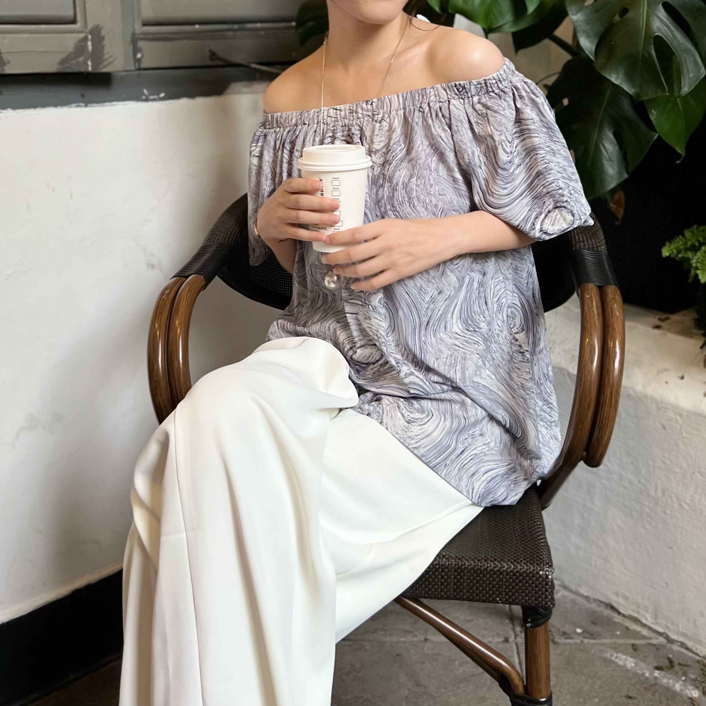 荷叶边一字肩上衣 法式设计感气质上衣