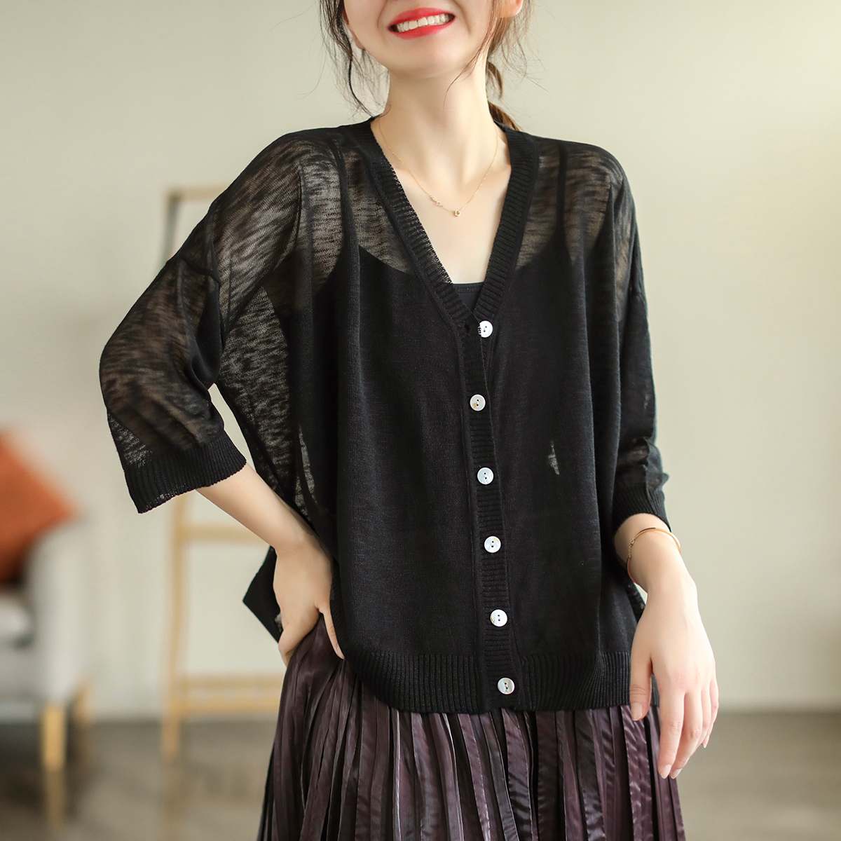 夏装新款天丝亚麻针织衫女士文艺纯色中袖上衣V领单排扣开衫