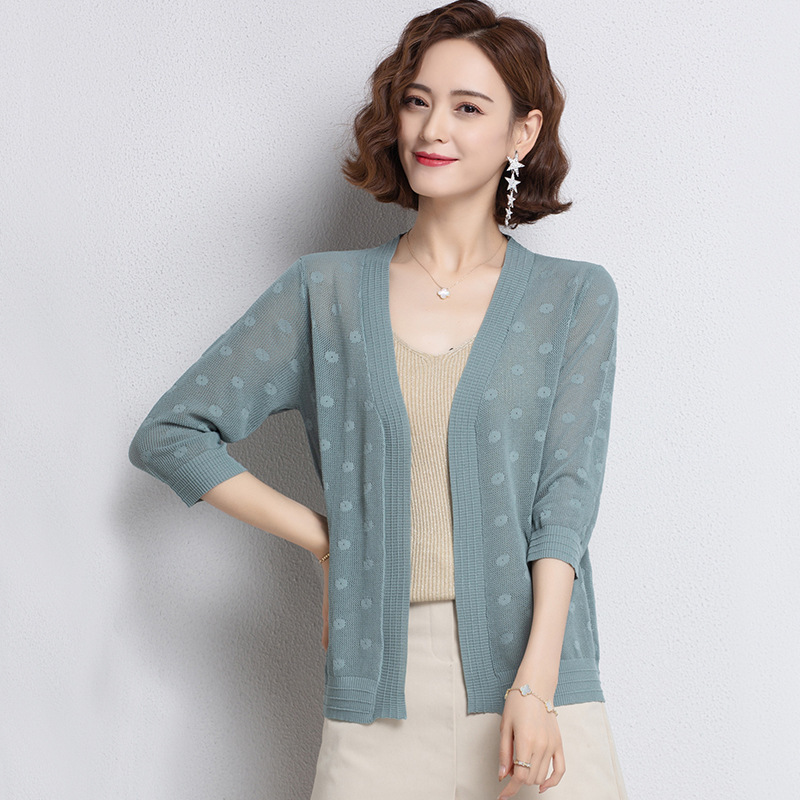 夏季镂空冰丝针织开衫薄款防晒披肩短款外搭上衣