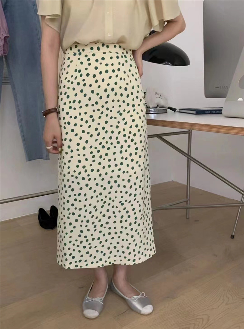 新款女装撞色波点简约风高腰通勤a字裙洋气包臀裙
