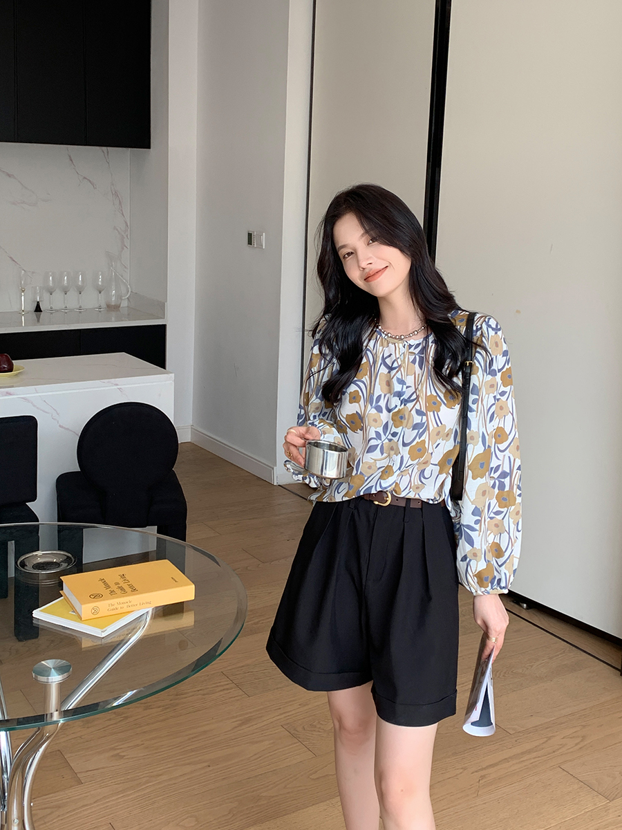 高密竹节纱气质圆领印花长袖衬衫女