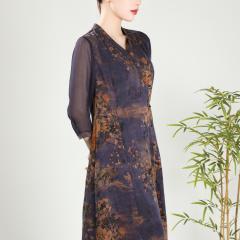 v领山水花萝桑蚕丝连衣裙真丝