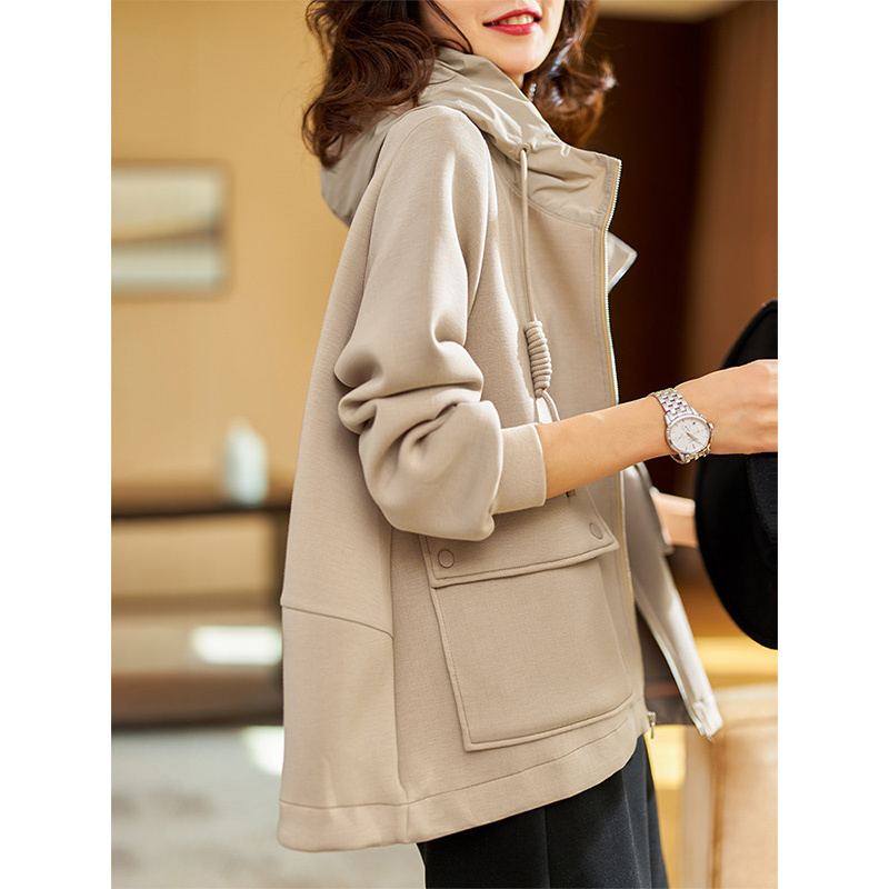 空气层连帽外套女早秋宽松短款上衣时尚洋气女装