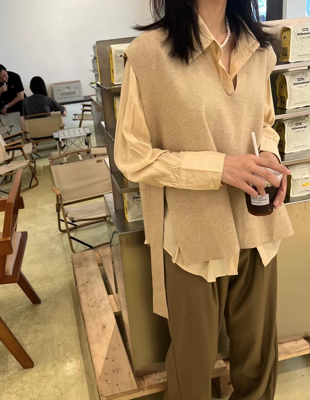 秋冬新款衣本韩版纯色衬衫V领系带设计感针织背心马甲两件套