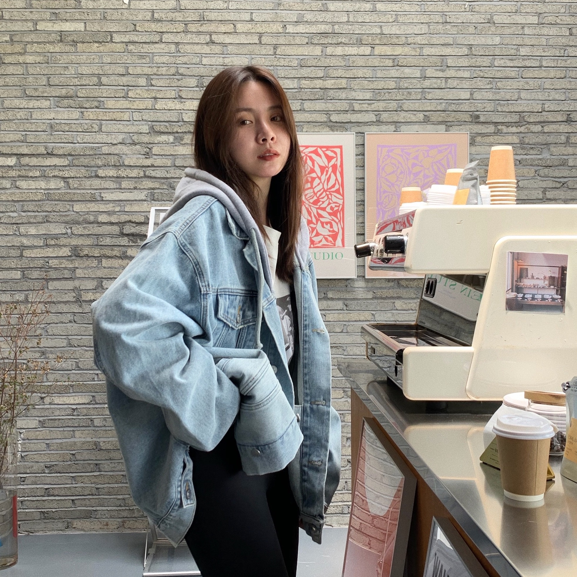 连帽牛仔外套女新款春秋款浅色韩版宽松休闲上衣潮