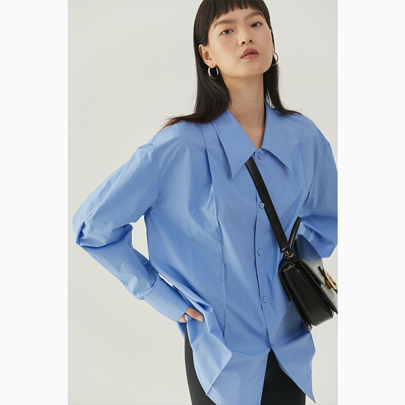 复古大尖领蓝色衬衫女早秋新款设计感小众别致上衣休闲宽松白衬衣